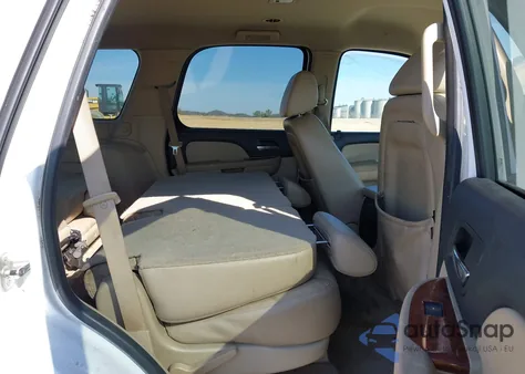 2008 Chevrolet Tahoe Lt из США, поврежденный, VIN 1GNFK13038R146543